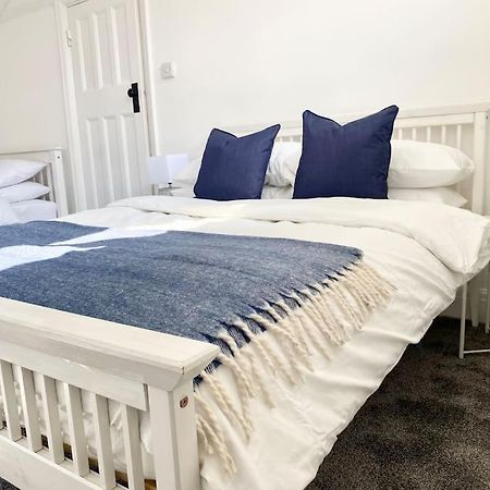 Charming Seaside Cottage In Leigh-On-Sea Southend-on-Sea Exterior foto